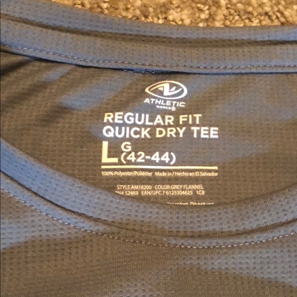 Athletic Works Gray Short Sleeve Tee Moisture-Wicking - Picture 2 of 4